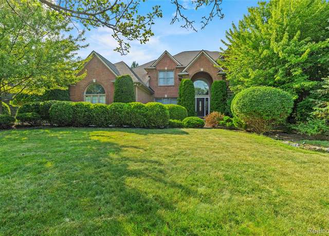 Property at 3918 Kaeleaf Rd, Lake Orion, MI 48360, 4 beds, 3.5 baths