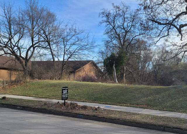 Property at 472 University Dr, Pontiac, MI 48342