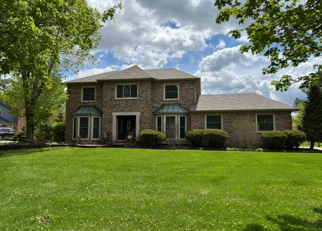 Property at 41315 Carriage Hill Dr, Novi, MI 48375, 4 beds, 3.5 baths
