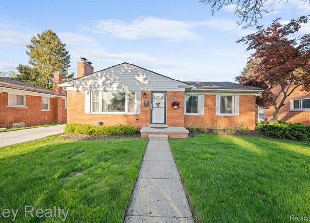 Property at 9312 California St, Livonia, MI 48150, 3 beds, 1 bath