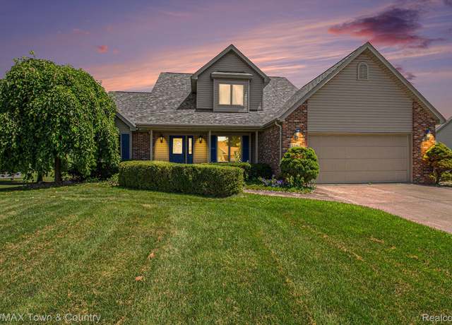 Property at 2330 Pebble Creek Dr, Flushing, MI 48433, 4 beds, 3.5 baths