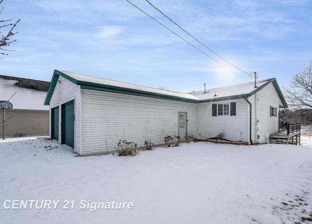 Property at 4684 Benchley Dr, Beaverton, MI 48612, 3 beds, 3 baths