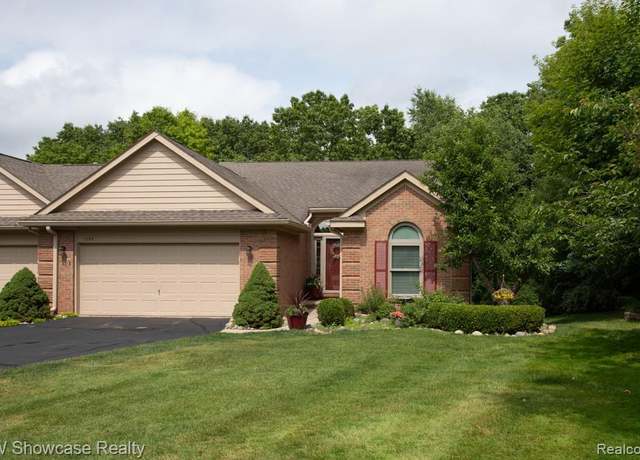 Property at 1128 Eagle Nest Dr, Milford, MI 48381, 3 beds, 3 baths