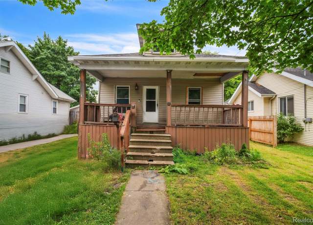 Property at 2211 Avon St, Saginaw, MI 48602, 2 beds, 1 bath