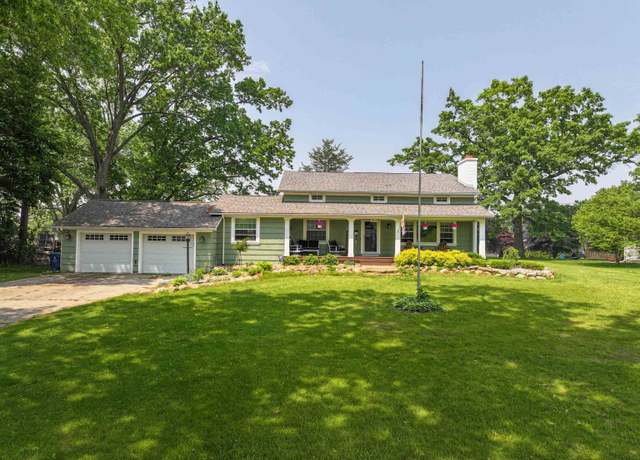 Property at 1640 Wenwood Pkwy, Fenton, MI 48430, 3 beds, 3.5 baths