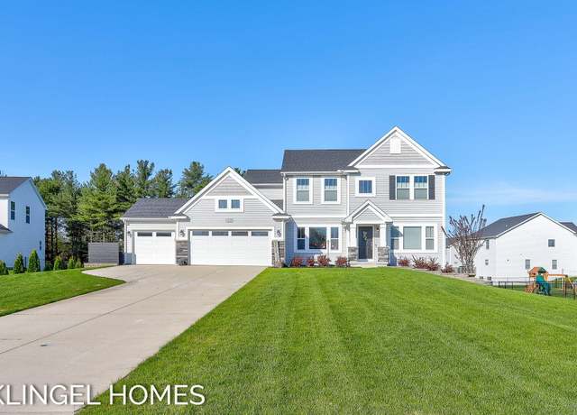 Property at 9235 Bigleaf Dr, West Olive, MI 49460, 6 beds, 3 baths