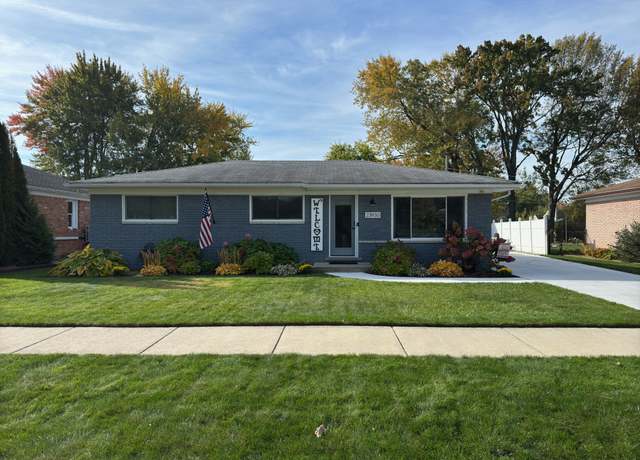 Property at 23930 Talbot St, St. Clair Shores, MI 48082, 3 beds, 2 baths