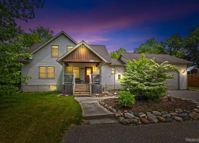 Property at 475 Dailey Ct, Fowlerville Village, MI 48836, 3 beds, 2.5 baths