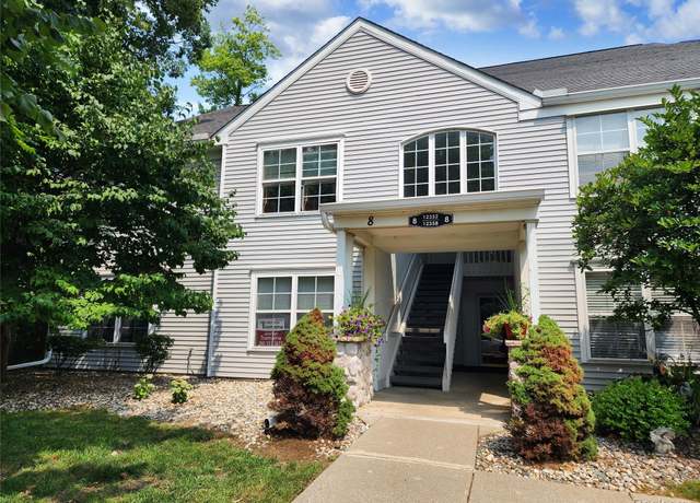 Property at 12352 Saint Andrews Way, Fenton, MI 48430, 2 beds, 2 baths