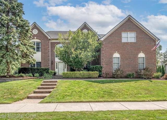 Property at 2179 Applebrook Dr, Commerce Charter Township, MI 48382, 4 beds, 2.5 baths
