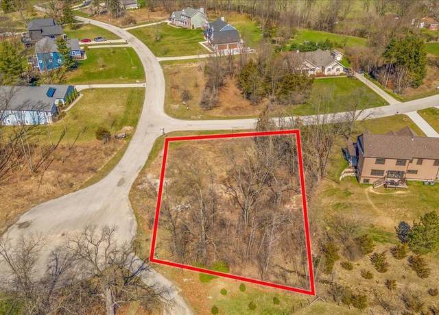 Property at 10537 Oak Forest Dr, South Lyon, MI 48178