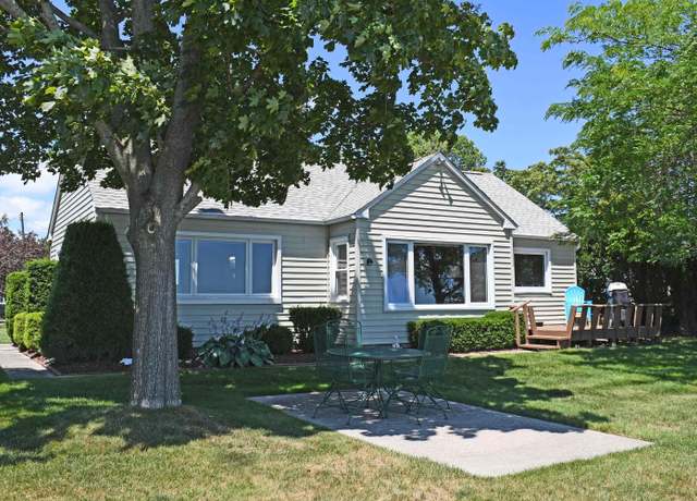 Property at 1105 Bay Dr, Tawas City, MI 48763, 3 beds, 2 baths