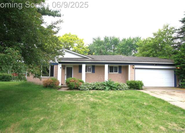 Property at 6325 Clarkston Rd, Clarkston, MI 48346, 3 beds, 2 baths