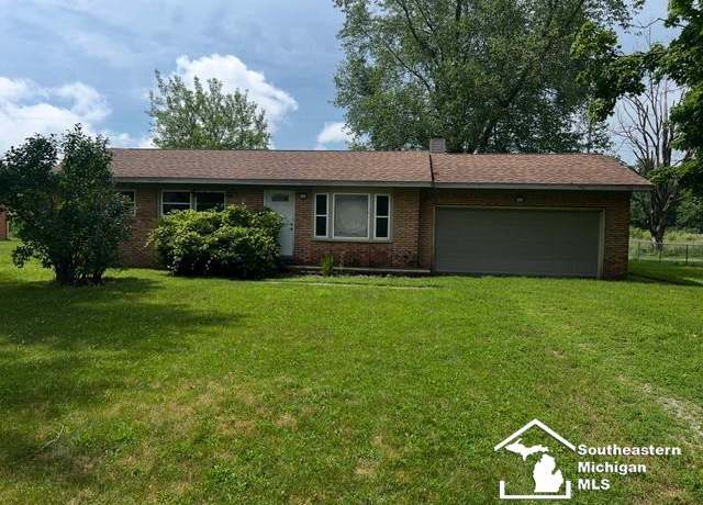 Property at 11685 Brookshire Dr, Temperance, MI 48182, 3 beds, 1 bath