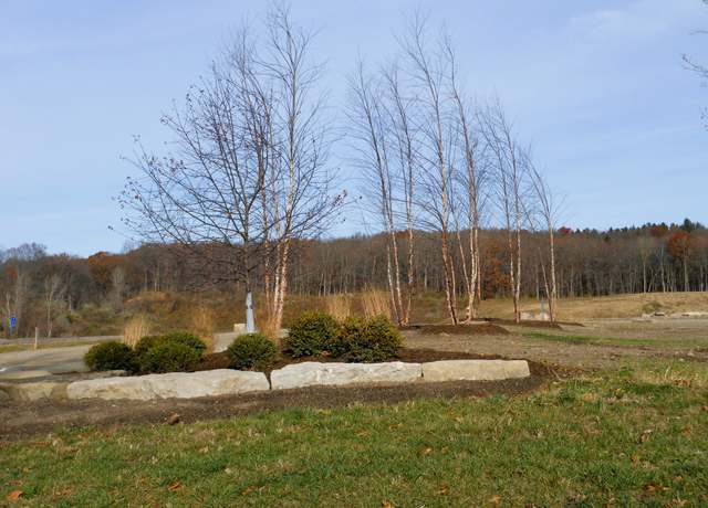 Property at 5 Park Ridge Rd, White Lake, MI 48386