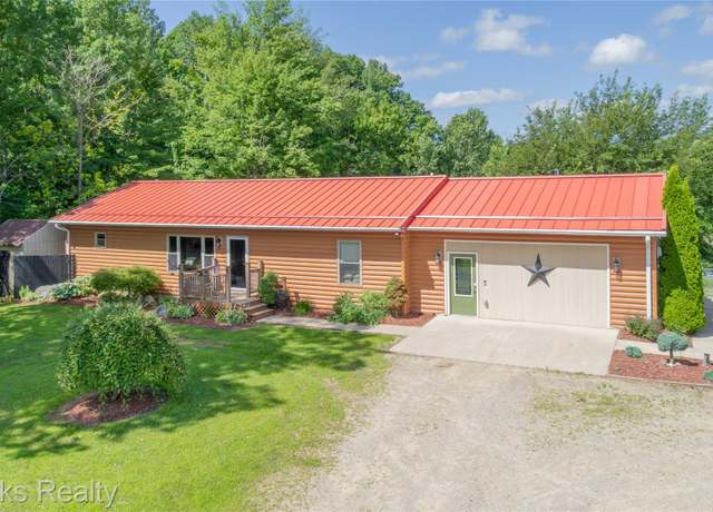 Property at 4097 Berlin Dr, Otter Lake, MI 48464, 4 beds, 3 baths
