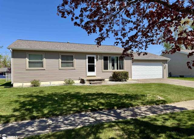 Property at 817 Hemlock Dr, Davison, MI 48423, 2 beds, 2 baths
