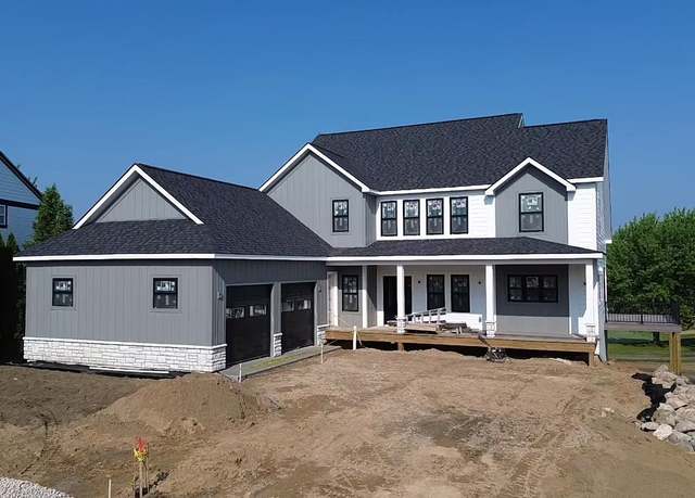Property at 4325 Wolverine Dr, Williamsburg, MI 49690, 4 beds, 2.5 baths