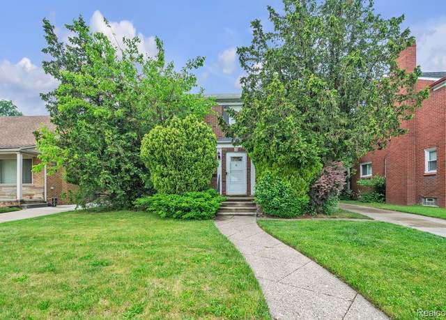 Property at 15717 Lindsay St, Detroit, MI 48227, 3 beds, 1.5 baths