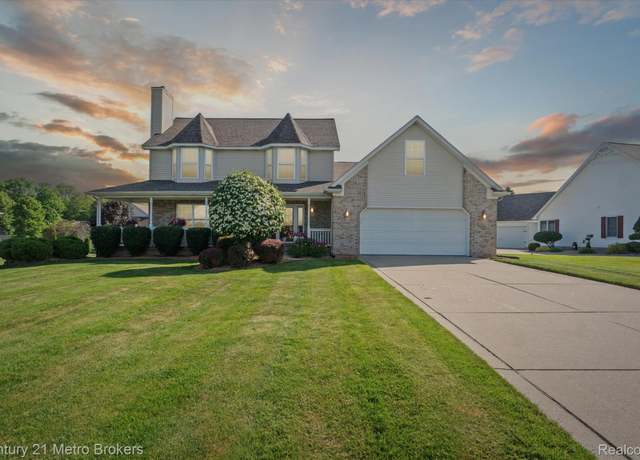 Property at 9145 Woodridge Dr, Davison, MI 48423, 4 beds, 2.5 baths