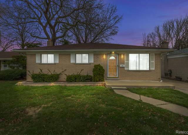 Property at 22323 Gordon Rd, St Clair Shores, MI 48081, 3 beds, 1 bath