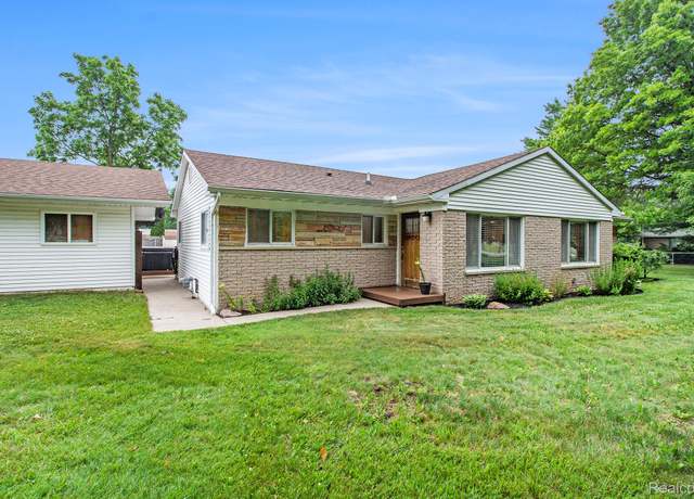 Property at 8406 W Ellis Rd, Davisburg, MI 48350, 4 beds, 2 baths