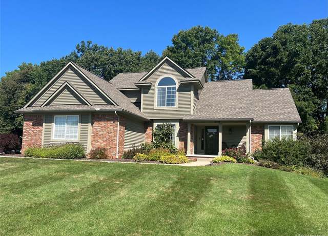 Property at 2117 Perlin Ct, Grand Blanc, MI 48439, 4 beds, 3 baths