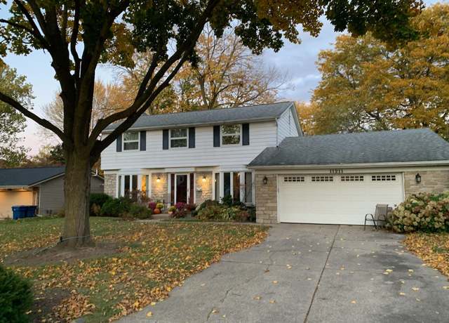 Property at 11211 Brookshire Dr, Grand Blanc, MI 48439, 4 beds, 2.5 baths