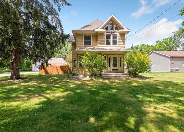 Property at 904 Schuring Rd, Portage, MI 49024, 3 beds, 1.5 baths