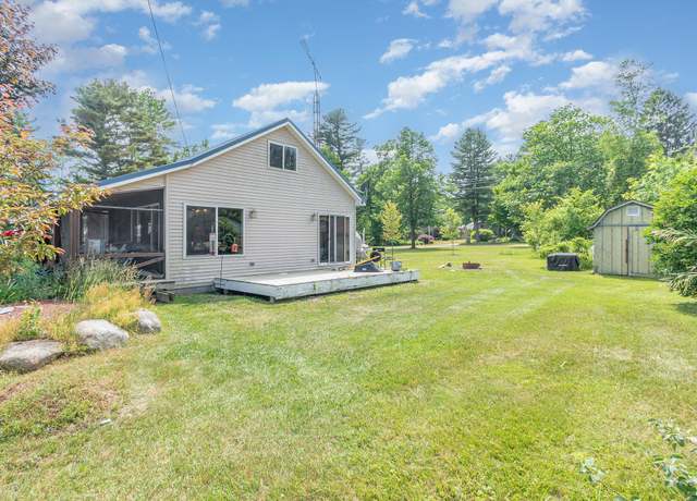 Property at 1016 5th St, Tawas City, MI 48763, 3 beds, 1.5 baths