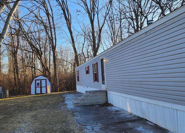 Property at 216 Ponderosa Trl S, Belleville, MI 48111, 3 beds, 2 baths
