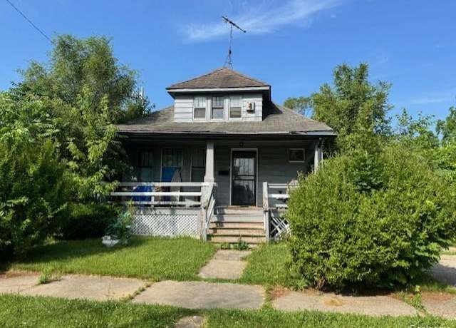 Property at 4763 Hurlbut St, Detroit, MI 48214, 4 beds, 1.5 baths