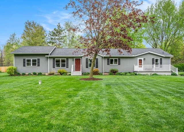 Property at 53746 Stevens Ln, Three Rivers, MI 49093, 3 beds, 2 baths