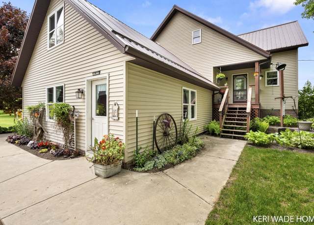 Property at 7253 Skeels Rd, Holton, MI 49425, 5 beds, 3 baths