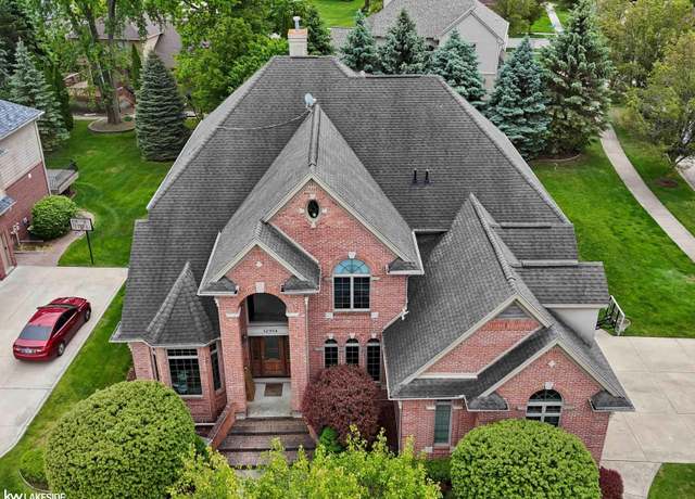 Property at 12954 Blue Lakes Cir, Shelby Twp, MI 48315, 4 beds, 4 baths