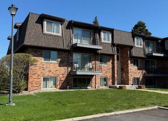 Property at 103 Riviera Dr, St Clair Shores, MI 48080, 1 bed, 1 bath