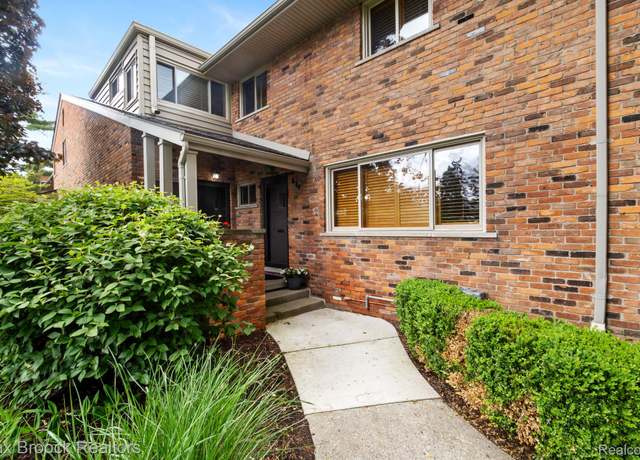 Property at 971 N Old Woodward Ave, Birmingham, MI 48009, 2 beds, 1.5 baths