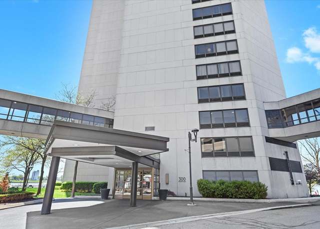 Property at 1001 W Jefferson Ave #300/26c Ave, Detroit, MI 48226, 1 bed, 1 bath
