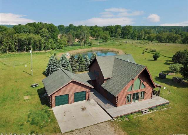Property at 10071 Hillman Rd, Lakeview, MI 48850, 3 beds, 2.5 baths