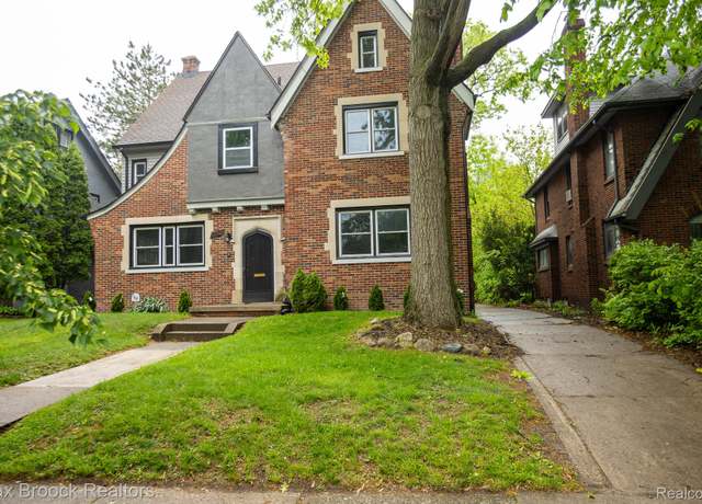 Property at 17352 Parkside St, Detroit, MI 48221, 6 beds, 4 baths