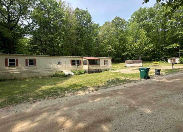 Property at 3035 Cedar Shores Dr, Harrison, MI 48625, 3 beds, 2 baths