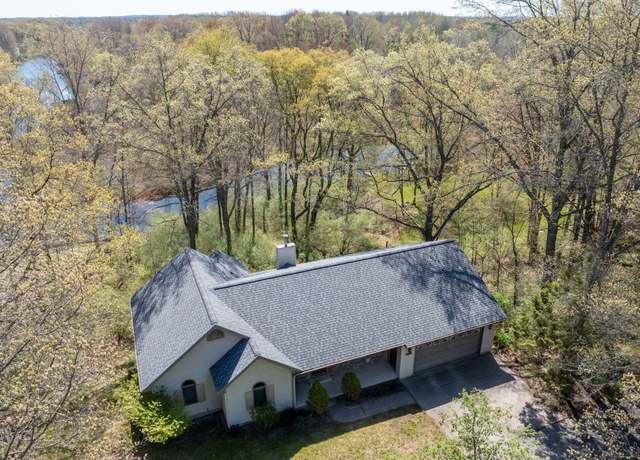Property at 11021 Heather Ln, Canadian Lakes, MI 49346, 4 beds, 3.5 baths