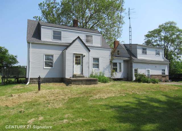 Property at 7300 Corunna Rd, Swartz Creek, MI 48473, 6 beds, 3.5 baths