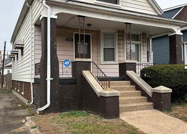 Property at 2165 Belmont St, Hamtramck, MI 48212, 3 beds, 1 bath