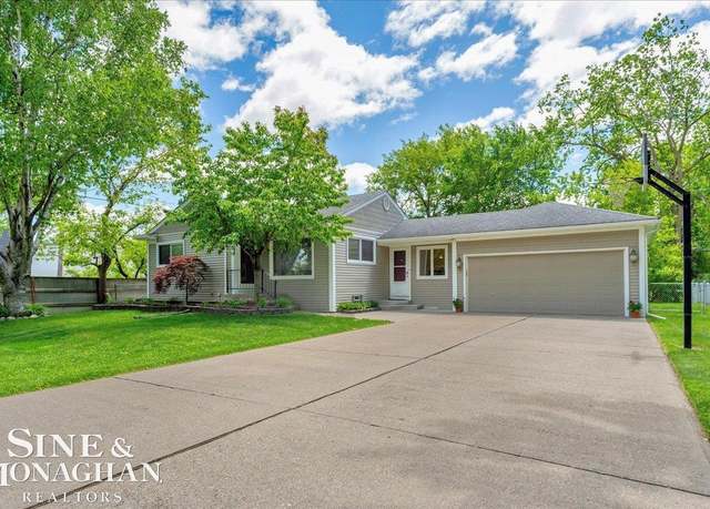 Property at 1076 Kelley St, Troy, MI 48083, 2 beds, 1 bath