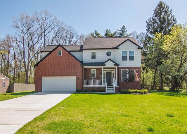 Property at 24050 E Sunnypoint Dr, Southfield, MI 48033, 4 beds, 2.5 baths