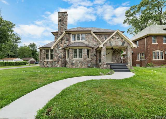 Property at 14505 Woodmont Ave, Detroit, MI 48227, 3 beds, 2.5 baths
