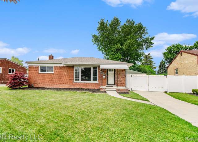 Property at 2890 Maxwell St, Trenton, MI 48183, 3 beds, 1.5 baths