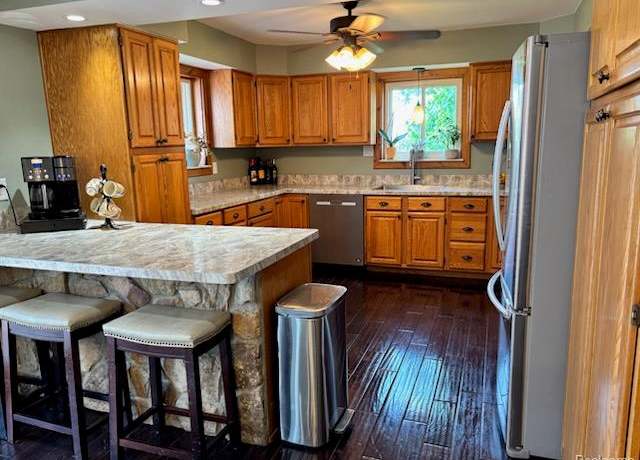 Property at 3985 Wadhams Rd, China, MI 48054, 6 beds, 4 baths