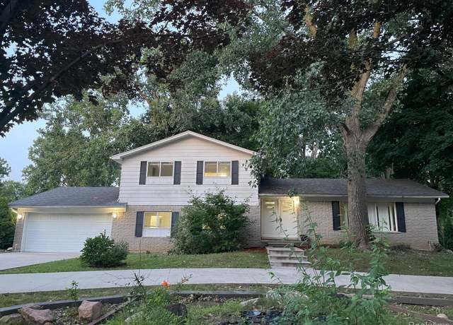 Property at 7421 Heather Heath Ln, West Bloomfield Charter Township, MI 48322, 4 beds, 3 baths